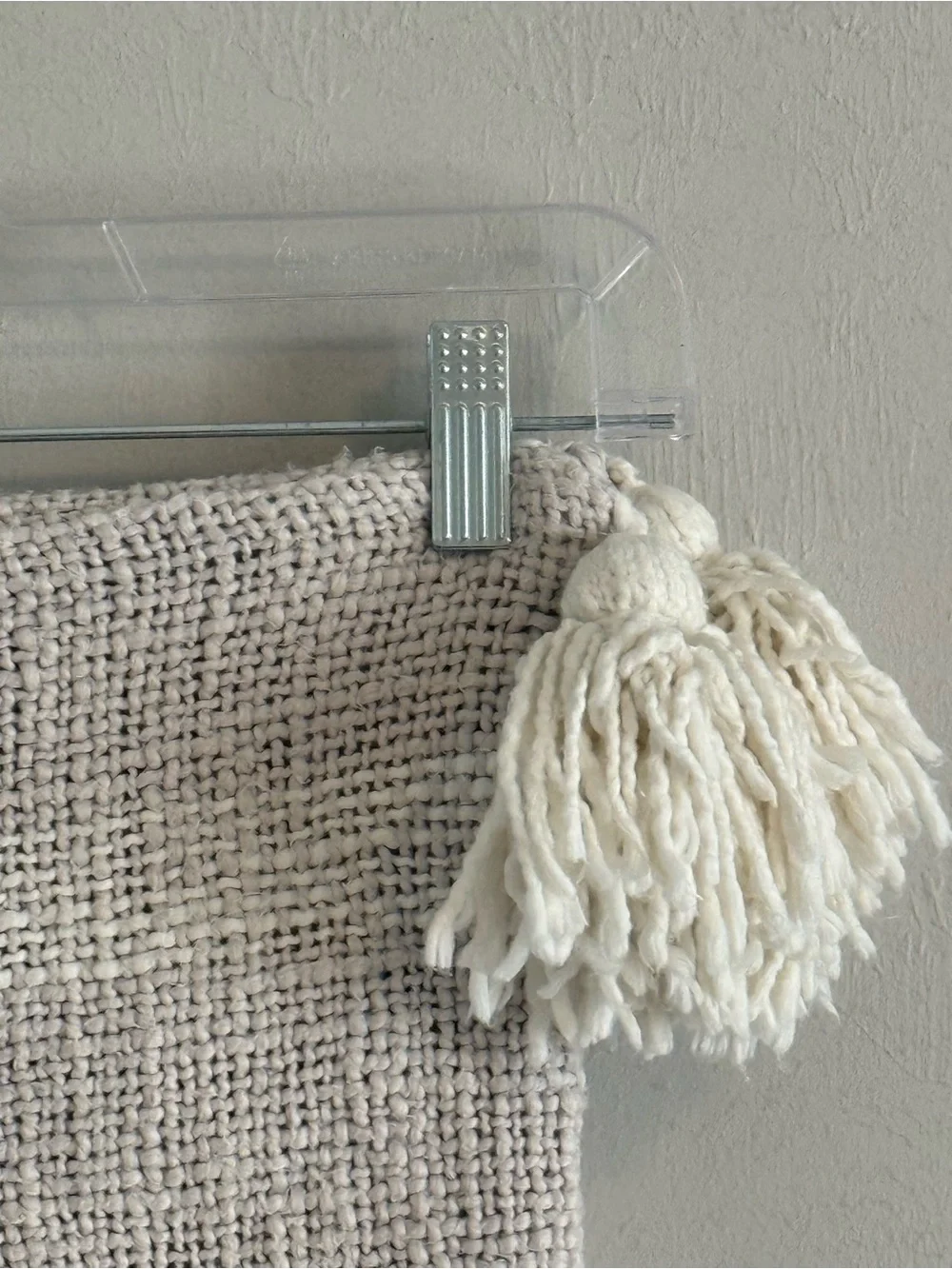 WEST ELM Set Of 2 Ivory Beige Stripe Lumbar Pillow Shams Textured Tassels 12X20